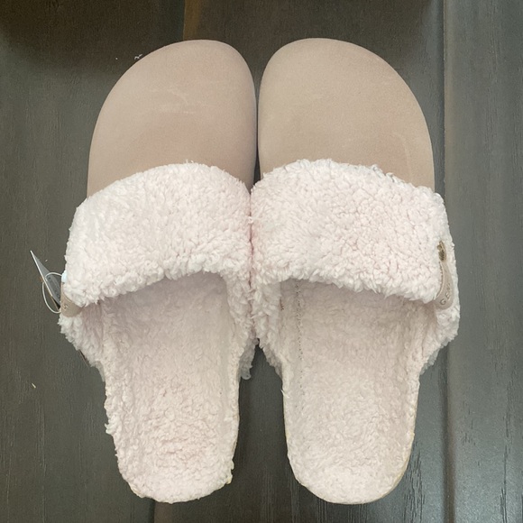 NEW Genuins Reno Clog Light Pink Faux Sherpa - Picture 4 of 5